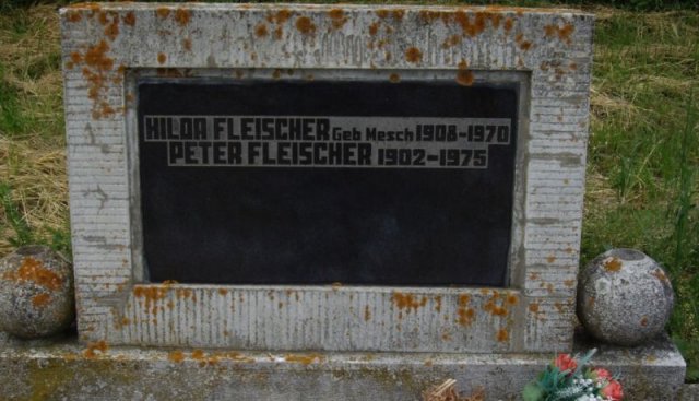 Fleischer Peter 1902-1975 Mesch Hilda 1908-1970 Grabstein